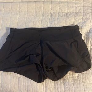 Lululemon speed shorts size 8 in great condition